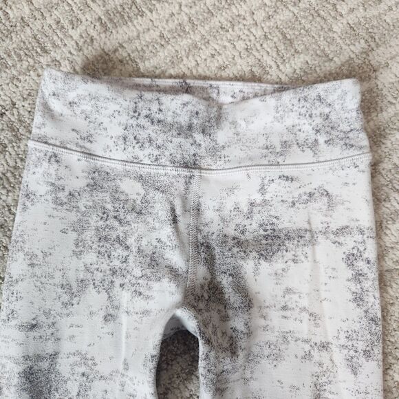 Athleta girls High Rise Textured Chit Chat Tight Leggings gray size M/8-10 - Picture 6 of 12